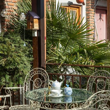 Tatin - Hotel & Cafe In Mtsʼkhetʼa Exterior foto